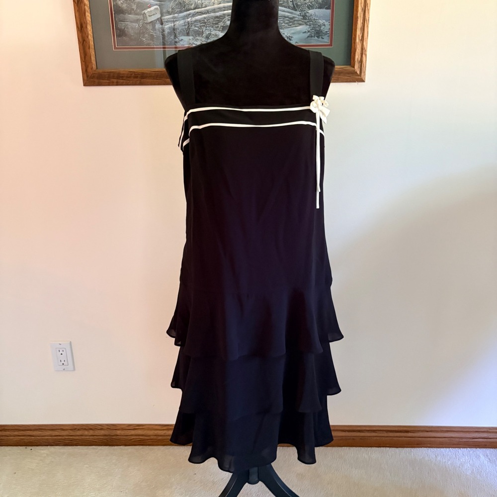 Ann Taylor LOFT Tiered Ruffle Dress Women 12 Black White Bow Cocktail Sleeveless